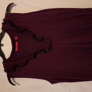 Deep plum sleeveless light sweater